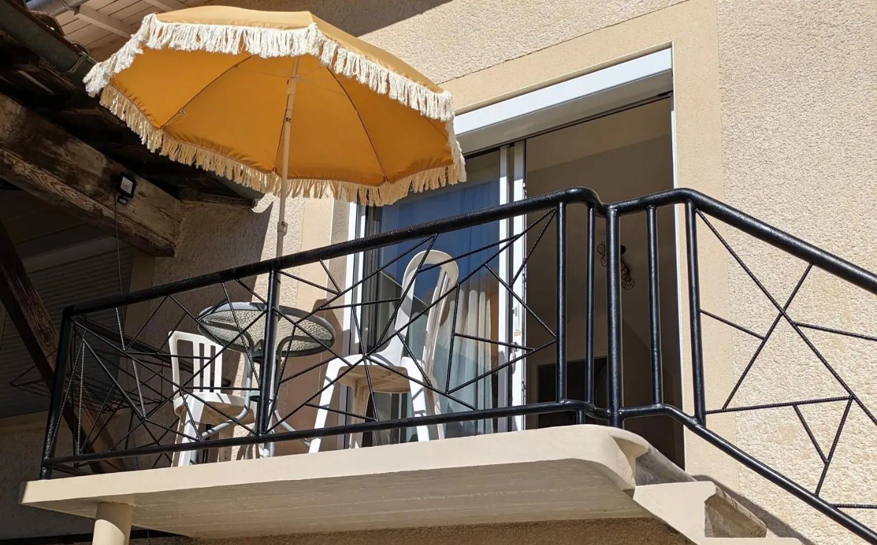 Comme A La Maison Clonas-sur-Vareze
